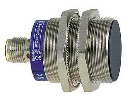 XS1N30PC410D, Telemecanique Sensors M30 x 1.5 Inductive Sensor - Barrel, PNP-NO/NC Output, 10 mm Detection, IP65, IP67, IP69K, M12 -, Индуктивный датчик приближения