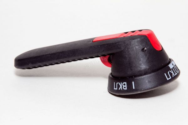 Ручка OHB125J12E-RUH с символами на русском для управления через дверь рубильниками типа ОT315..800Е черная