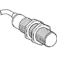 XT118B1PAL2, Telemecanique Sensors CAPACITIVE SENSOR CYL. M18 12 24V, Датчик