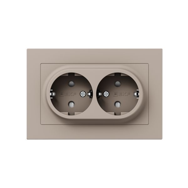 Механизм розетки двойной  16А  с заземлением  со шторками  с рамкой  кремовый Эпика EKF