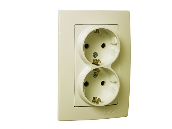 Lillium Natural Kare  Розетка с/у 2-местная с з/к кремовая 250В