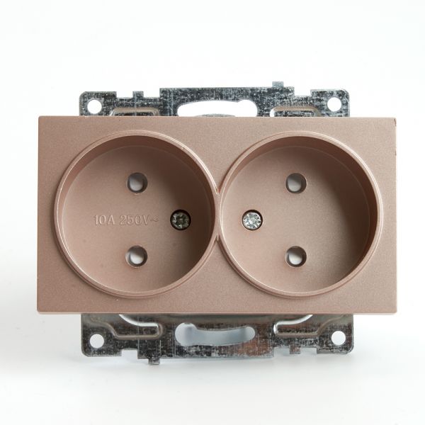 Розетка 2-местная с защитной шторкой (механизм) б/з, 250В, 10А, серия Катрин, шампань Stekker