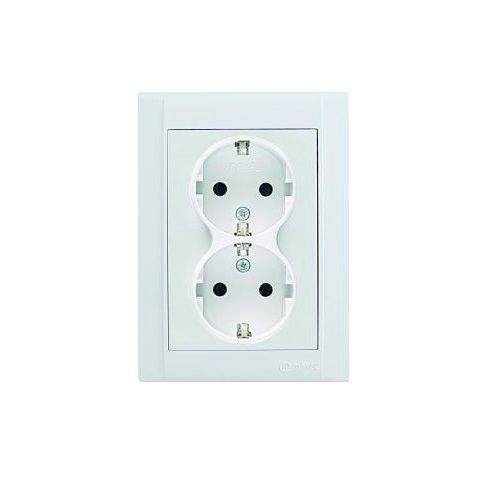 Defne Розетка двойная с заземлением белая