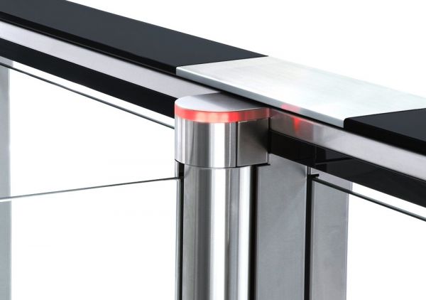 Крышка -SDС-01GS из закаленного стекла с центральной вставкой из нержавеющей стали для двусторонней секции -STD-01