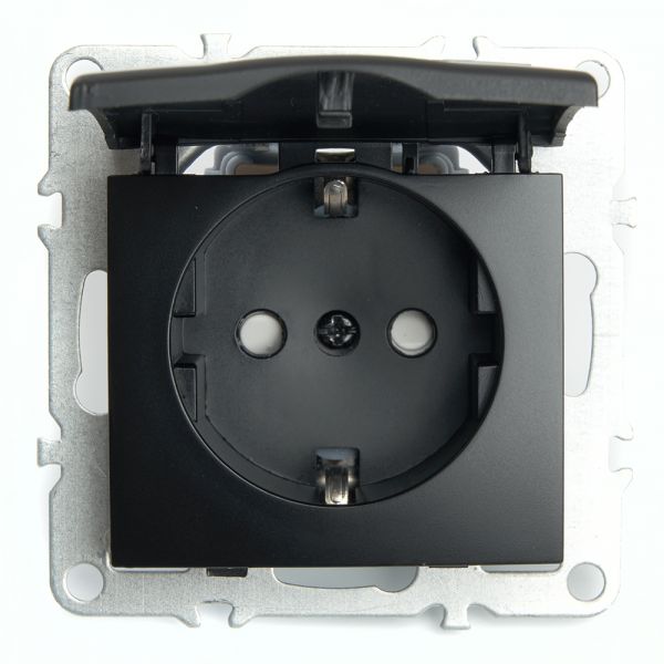 Розетка одноместная с/з с крышкой серия Эрна черный STEKKER