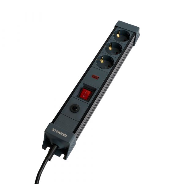 Фильтр сетевой 3-местный с/з 3x1 мм2 1,8 м 250 В 16 А черный HM22-31-02