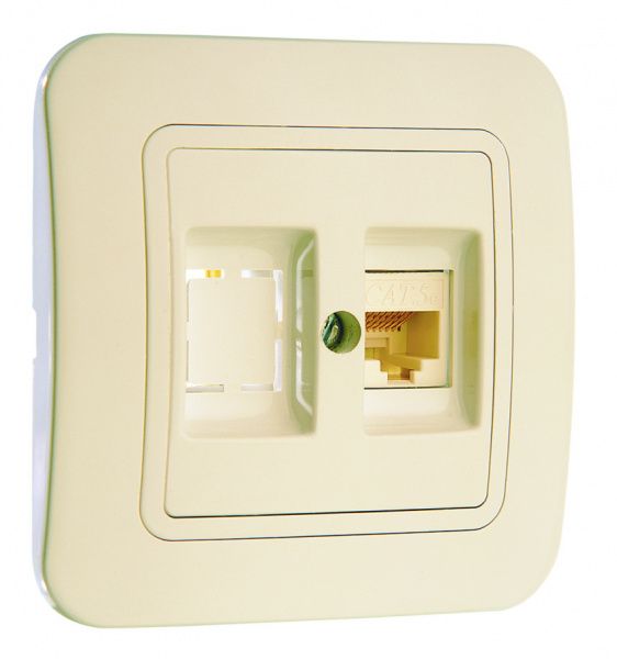 Lillium крем/крем розетка CAT5e + гнездо