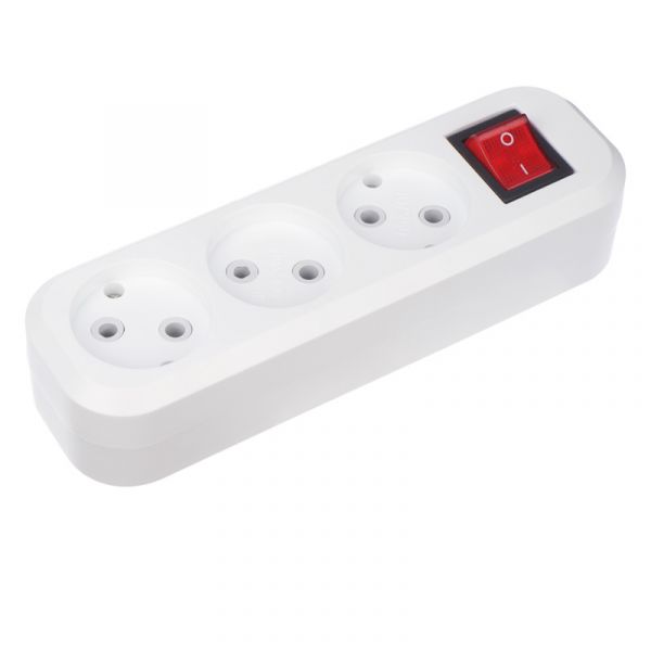 Колодка 3 гнезда с кнопкой без заземления