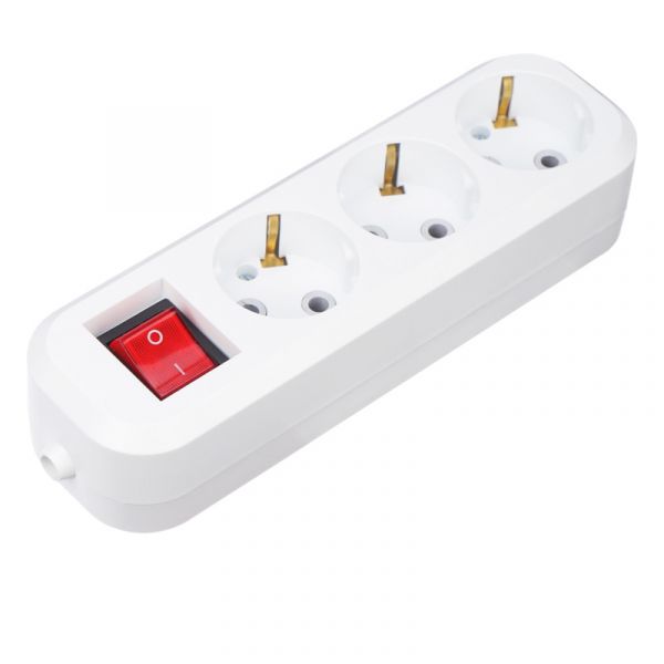 Колодка 3 гнезда с кнопкой c заземлением