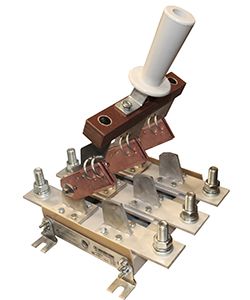 РЕ19-37-31110-00 УХЛ3, 400А, 3-х полюсный на одно направление, центральная рукоятка, IP00, разъединитель  (ЭТ)