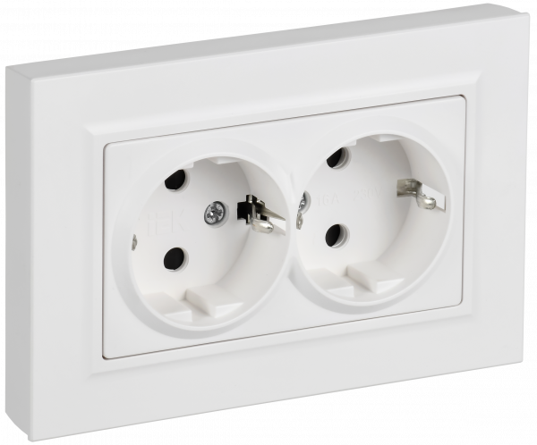 BRITE Розетка 2-местная с заземлением с защитными шторками плоская 16А в сборе РСшПл12-3-БрАБ арктический белый IEK