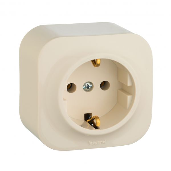 Розетка 1-местная для открытой установки с заземлением без защитных шторок 16А слоновая кость QUTEO