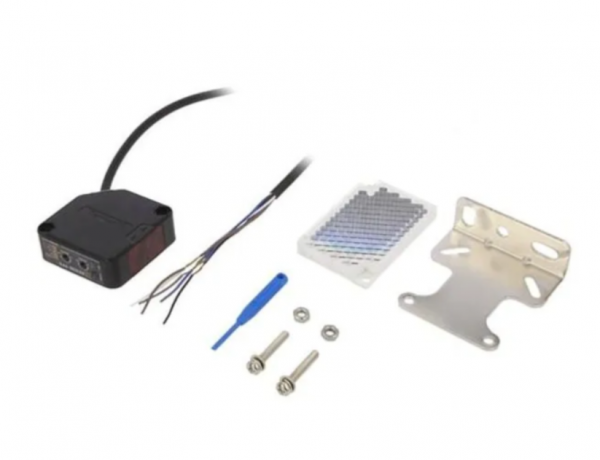 Датчик фотоэлектрический с универсальным входом питания BEN3М-PFR