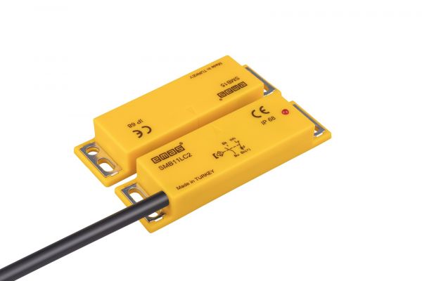 Магнитный датчик (1НЗ+1НО), провод 2м (расст. сраб. 5мм), индикация LED, левый выход, IP68