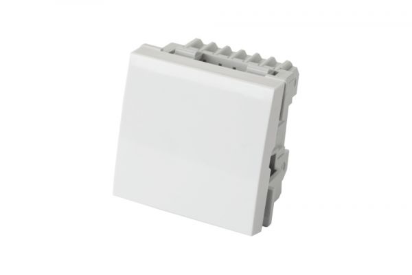 Переключатель на два направления одноклавишный 45 х 45 хм 10 A – 250 В, белый