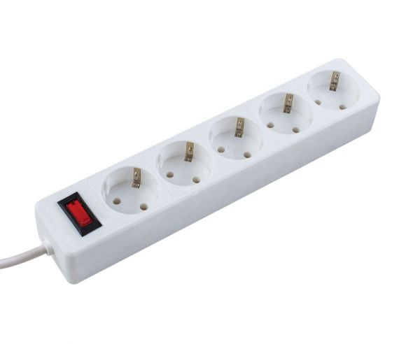 Фильтр сетевой ПВС 3х0.75 белый 1.8м с выключателем