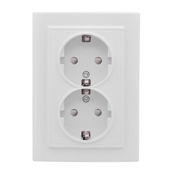 Розетка Минск 2-местная СП с заземлением 16А белая защитные шторки