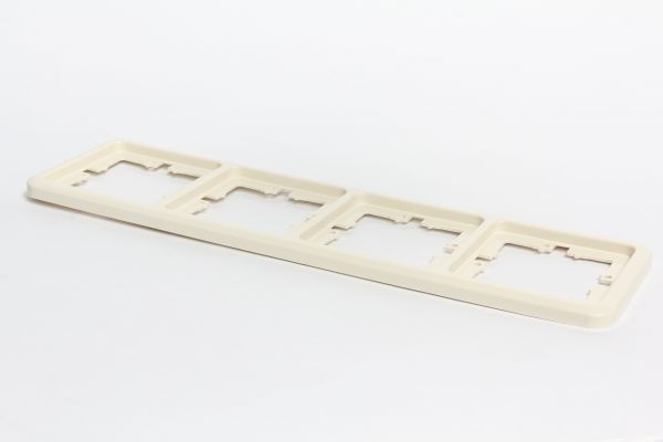 Рамка 4 поста бежевая