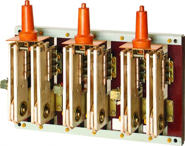 РазъединительРЕ19-45-32211-00УХЛ3 ток 2500А